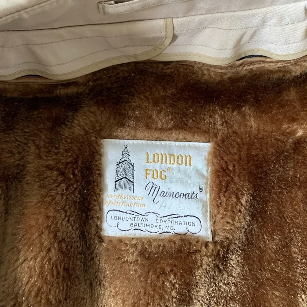 Vintage Men’s London Fog Maincoats - Picture 4 of 11